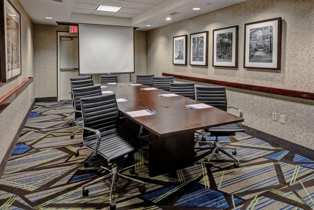 Holiday Inn Express Hotel & Suites Jackson NE by IHG photo 40