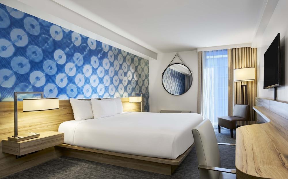 The LINQ Hotel & Casino – A Caesars Rewards Destination photo 1