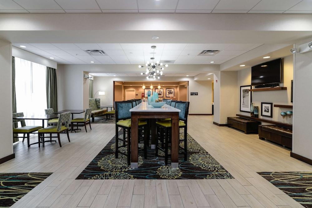 Hampton Inn Brighton photo 61