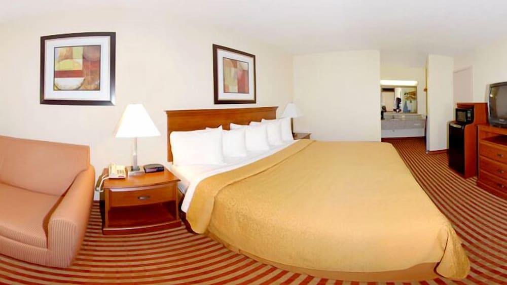 Quality Inn Madison photo 25