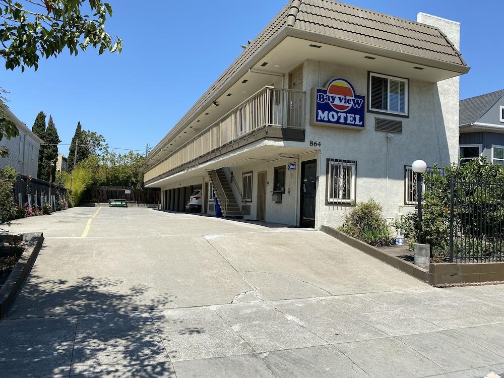 Bayview Motel photo 7