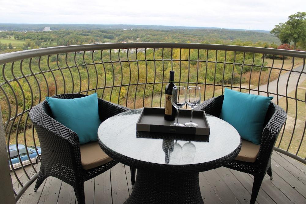 Regalia Hotel & Conference Center photo 17