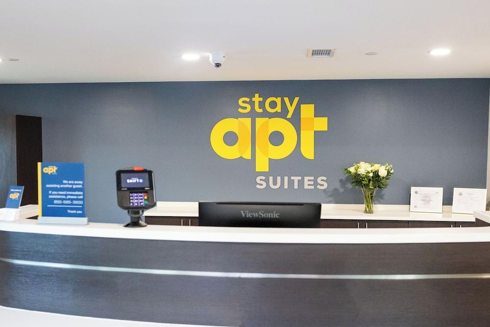 stayAPT Suites Tallahassee-Capitol photo 2
