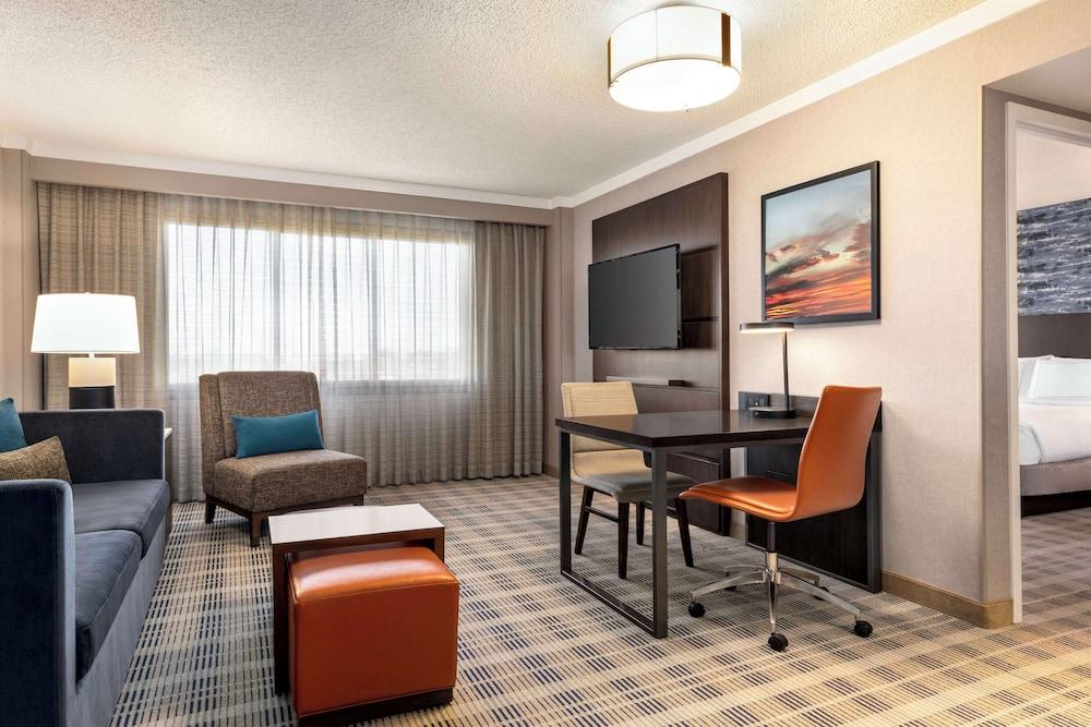 Embassy Suites by Hilton Kansas City Overland Park photo 9