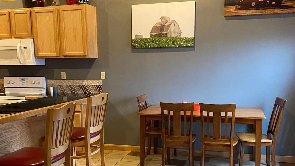 Iveys Motor Lodge Houlton photo 36