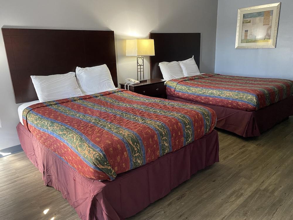 Havelock Inn & Suites photo 3