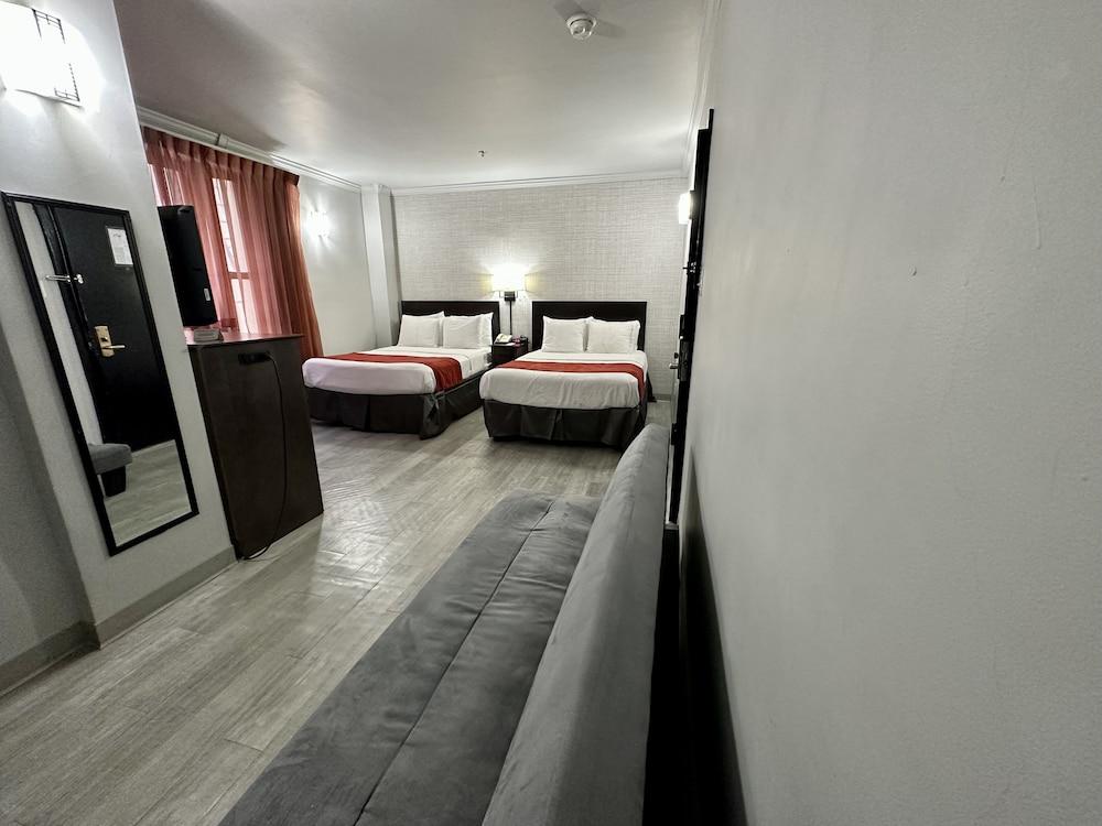 Heritage Hotel photo 32