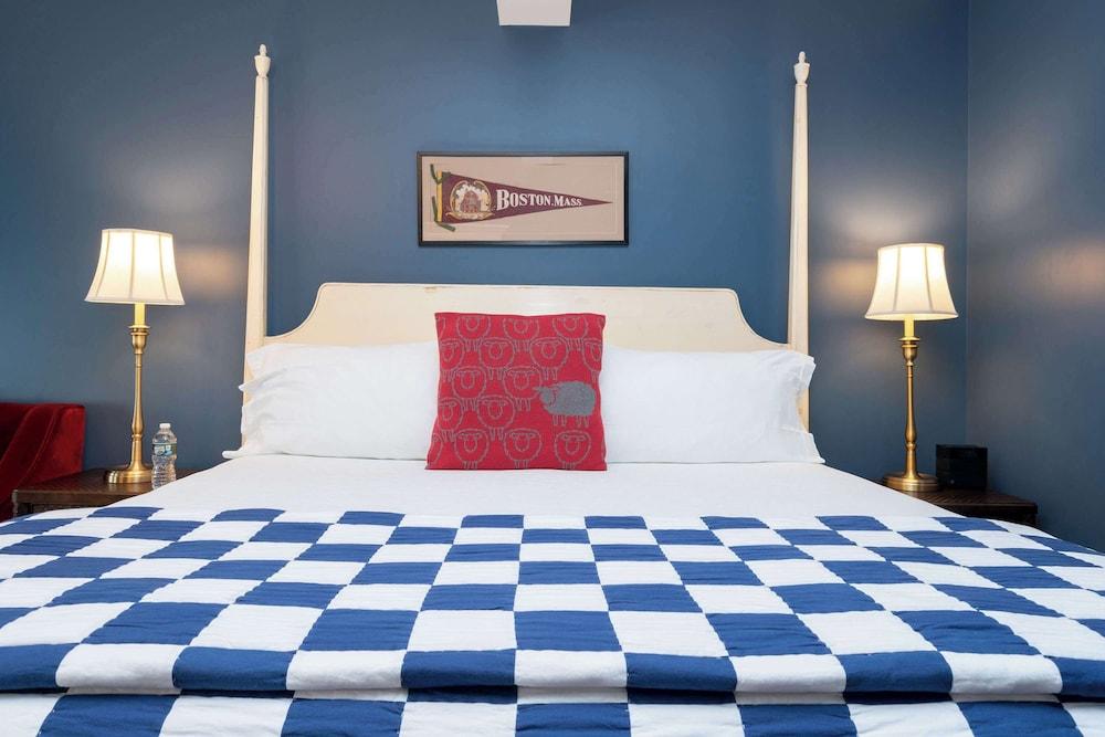 The Kendall Hotel at the Engine 7 Firehouse photo 21