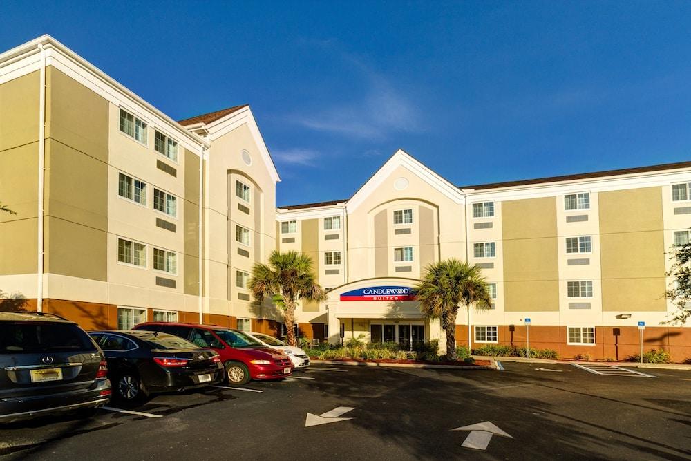 Candlewood Suites Ft Myers I-75 by IHG photo 1