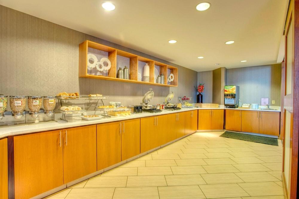 Springhill Suites by Marriott Lawrence photo 40
