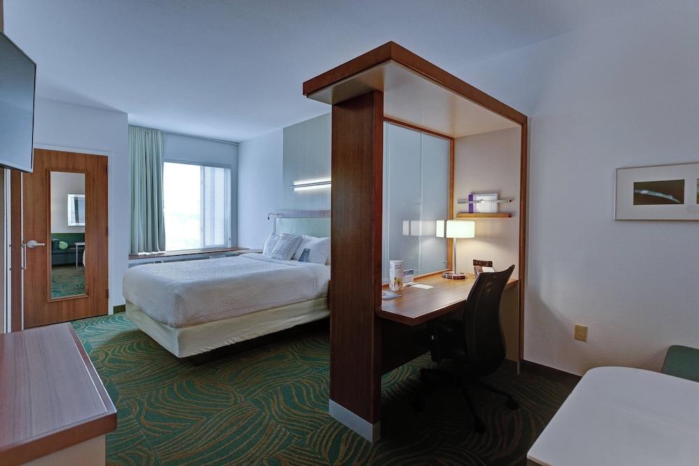 Springhill Suites Wichita Airport photo 11