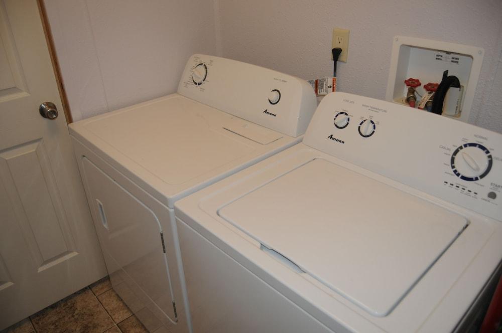 Yellowstone Motel - Adults Only photo 45