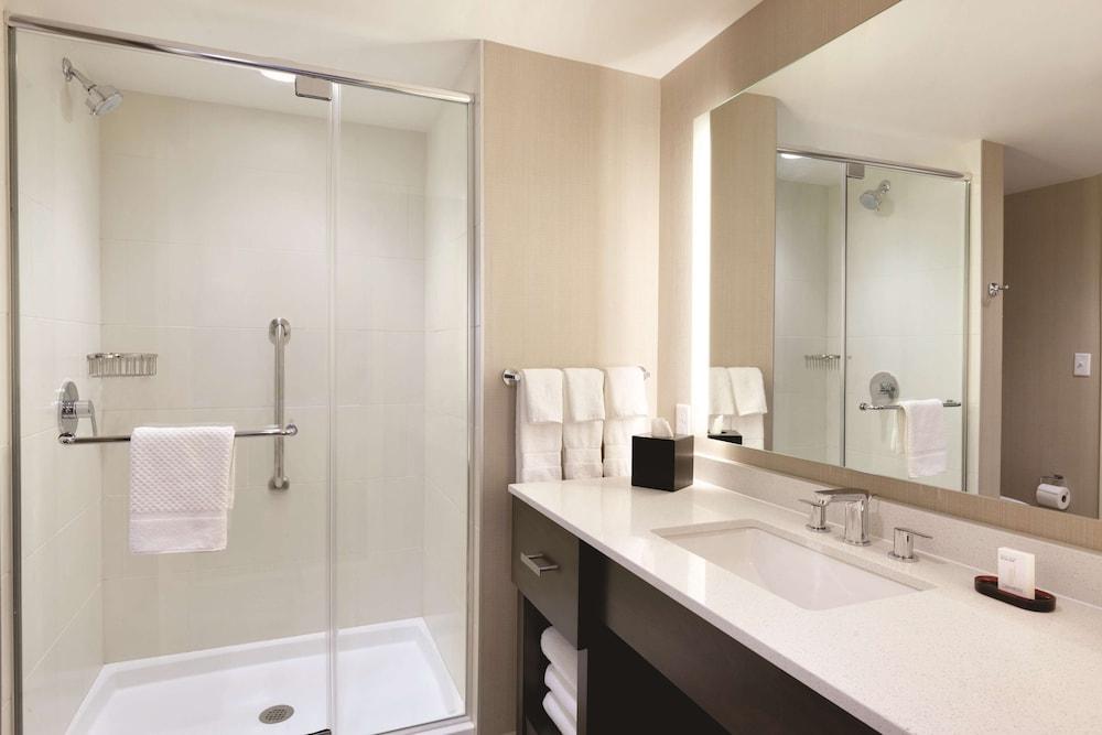 Embassy Suites Oklahoma City Downtown/Medical Center photo 12