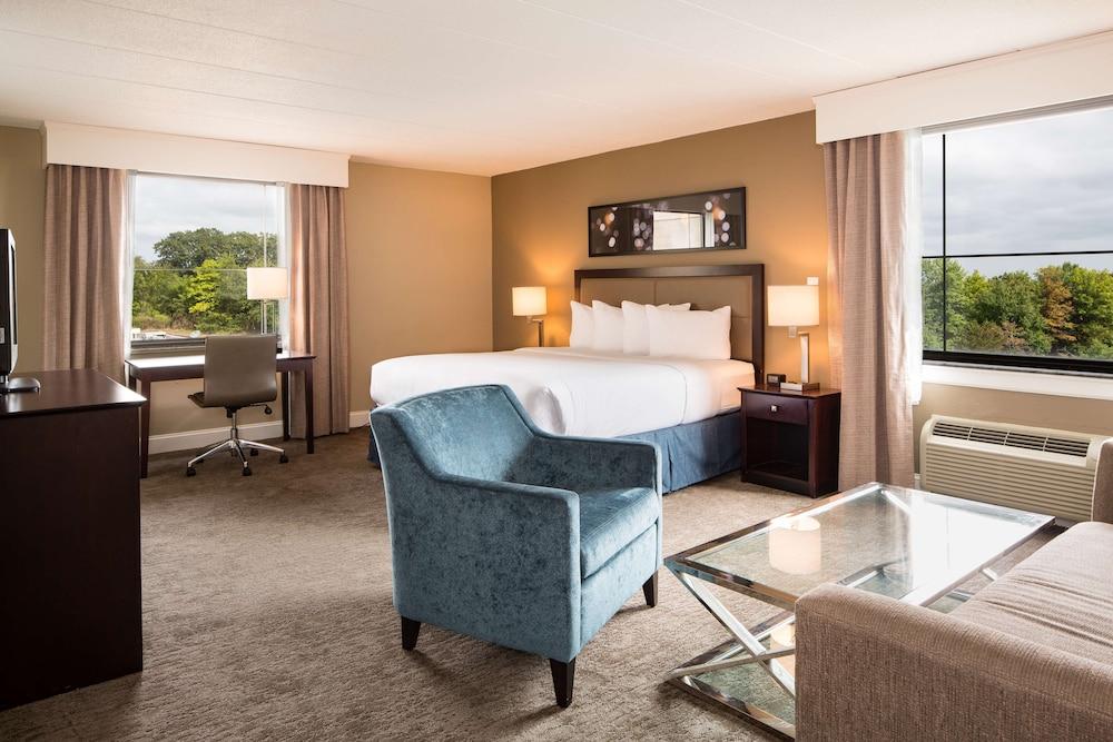 DoubleTree by Hilton Hotel Laurel photo 7