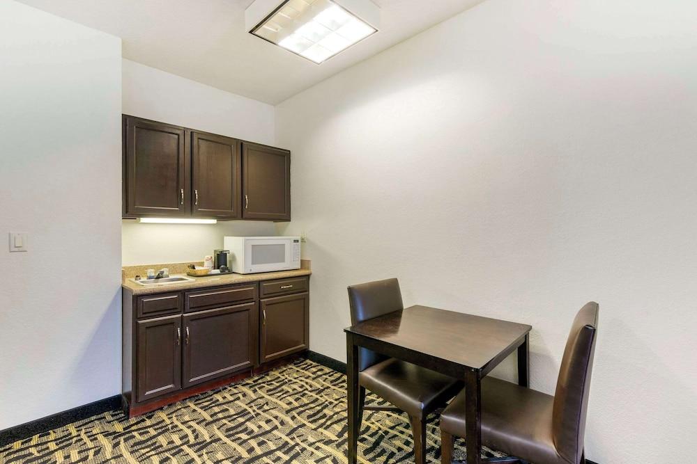 Spark by Hilton La Grange photo 15