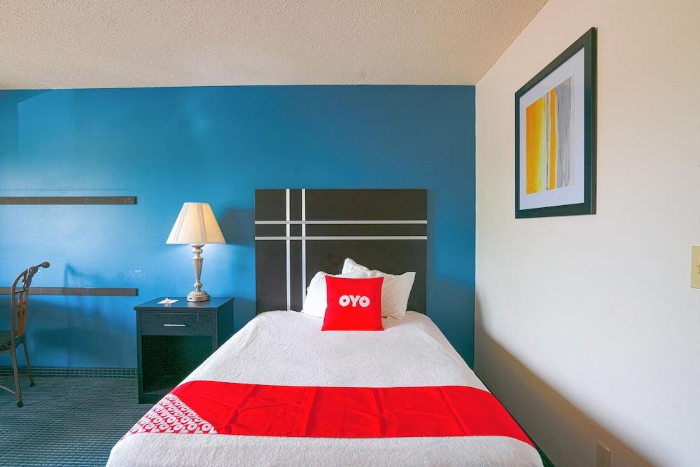 OYO Hotel Redwood Falls near Jackpot Casino photo 12