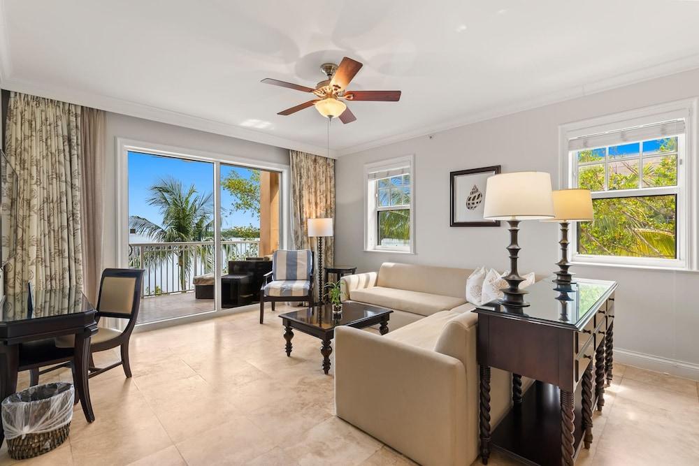 Ocean Front 2BR Residence photo 5
