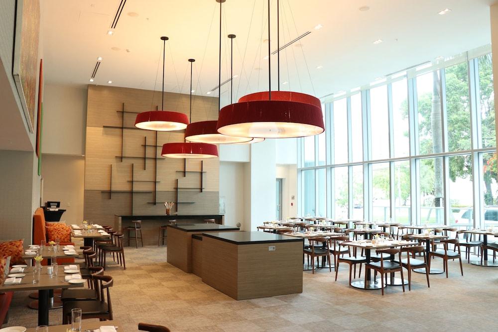 Novotel Miami Brickell photo 3