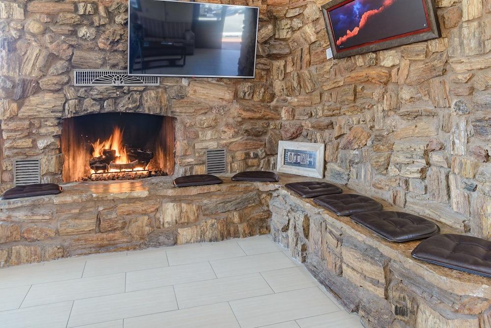 Petty Ranch Inn photo 48
