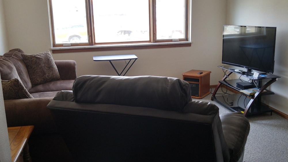 Lewellen Lodge photo 6
