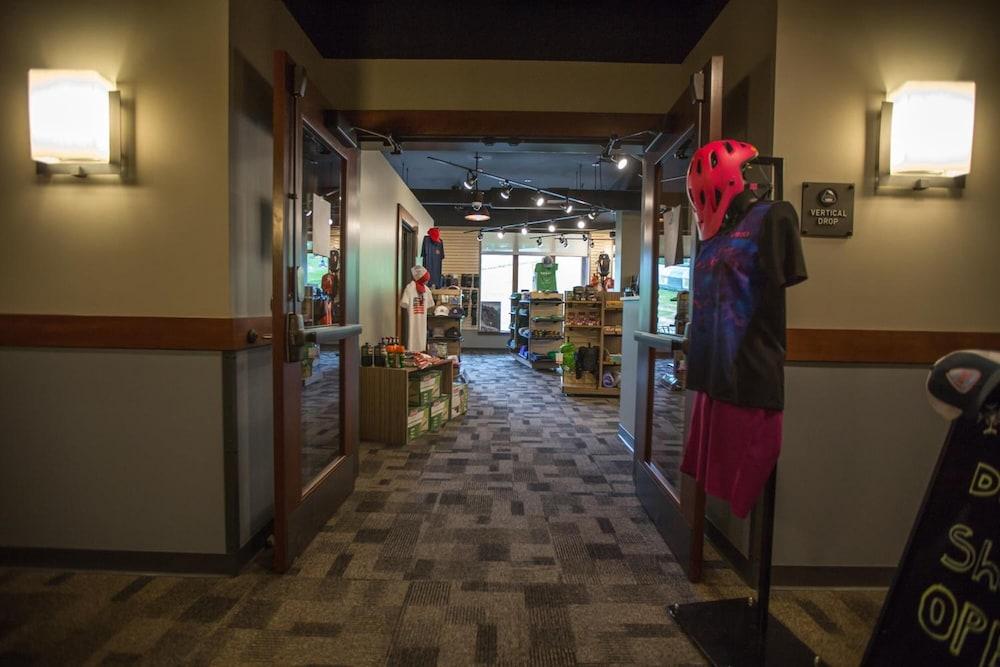 Burke Mountain Hotel & Conference Center photo 31