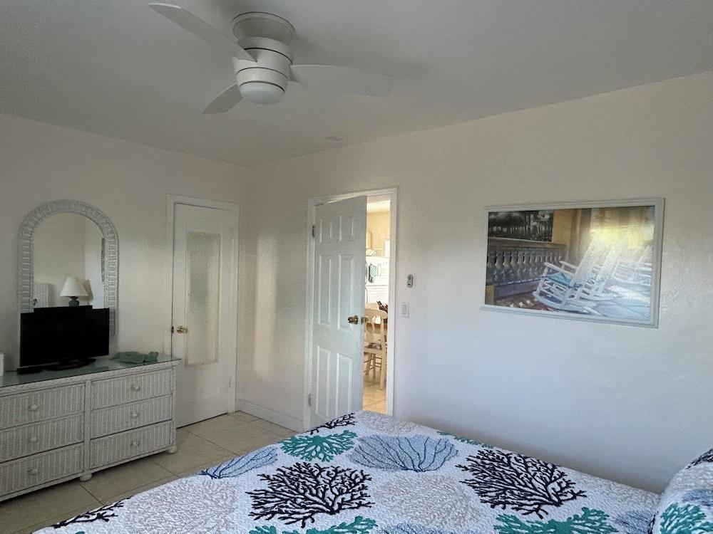 Bahama Beach Club Pompano photo 13