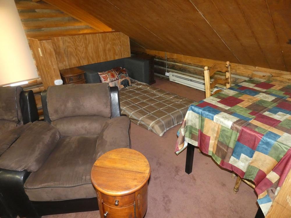 Yellowstone Motel - Adults Only photo 54