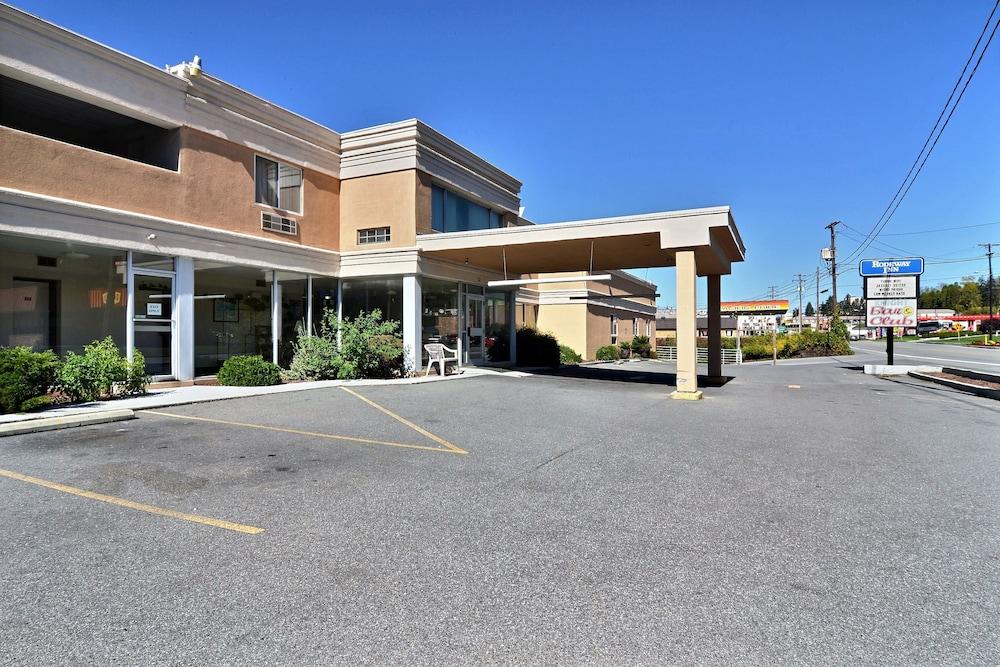 Rodeway Inn Bedford photo 44