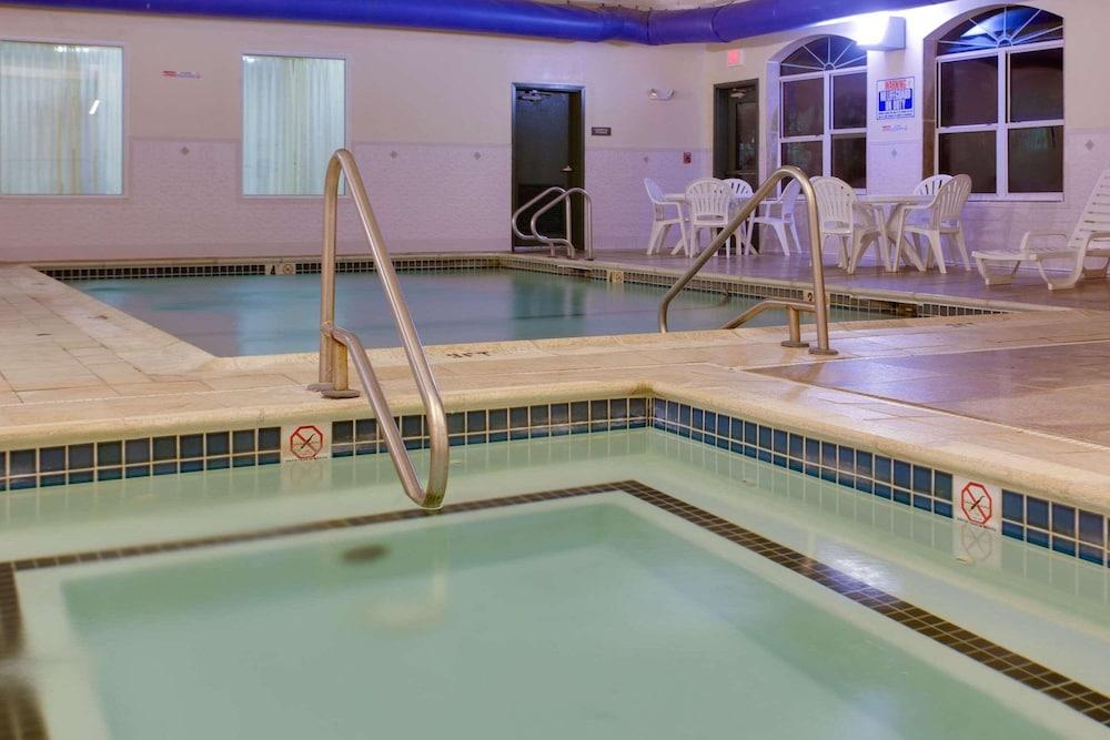 Country Inn & Suites by Radisson, Brockton (Boston), MA photo 15