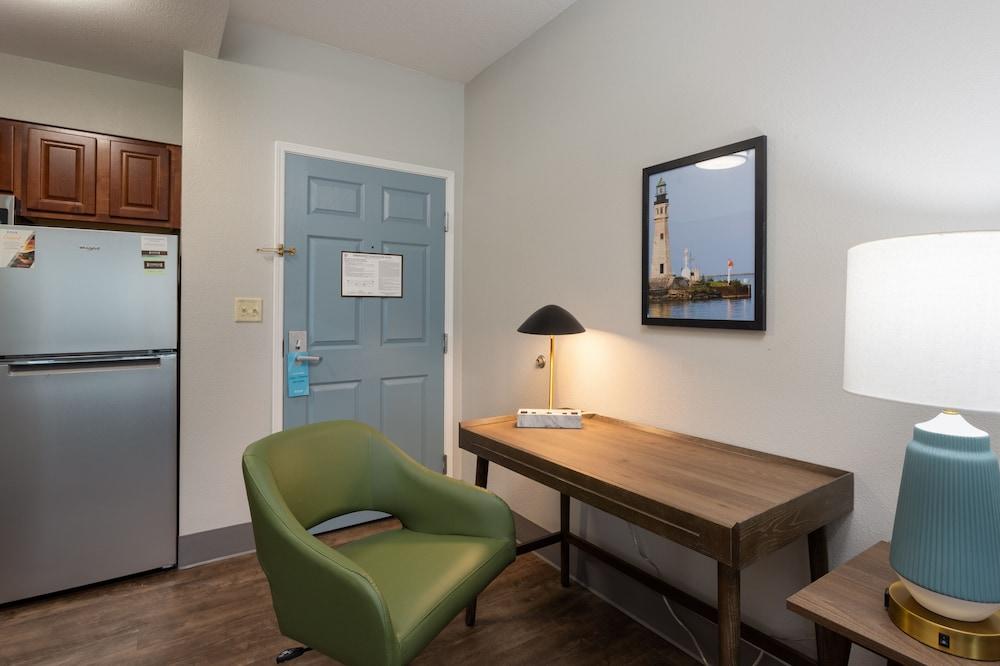 Staybridge Suites West Seneca by IHG photo 12