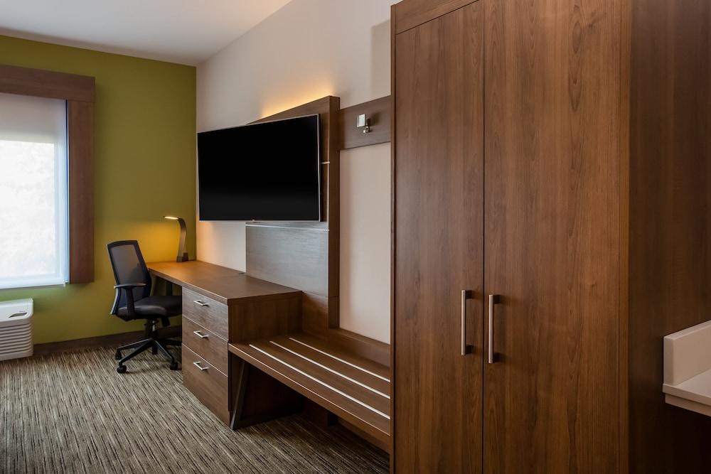 Holiday Inn Express Hotel & Suites Fairburn by IHG photo 12