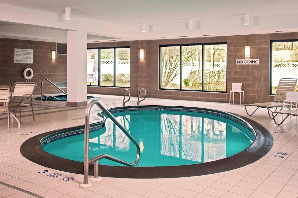 Courtyard by Marriott Newburgh Stewart Airport photo 14