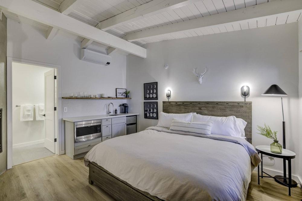 South Lake Chalet photo 62