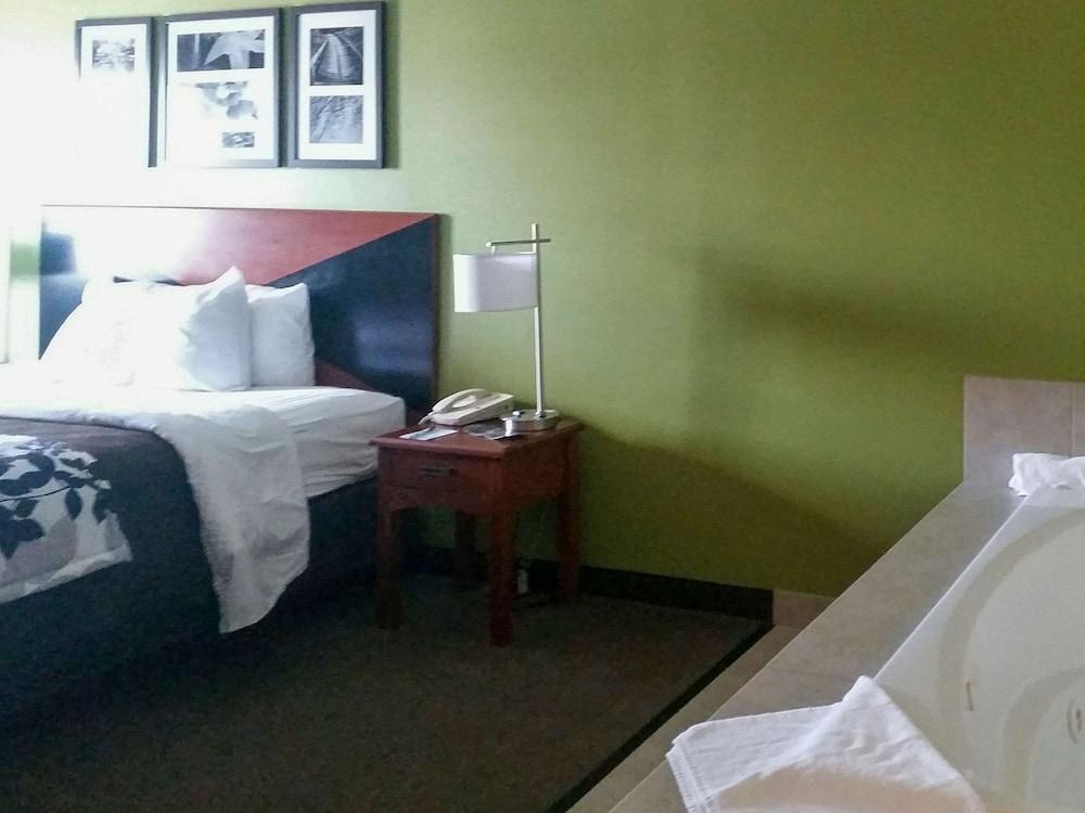 Sleep Inn & Suites Pleasant Hill - Des Moines photo 78
