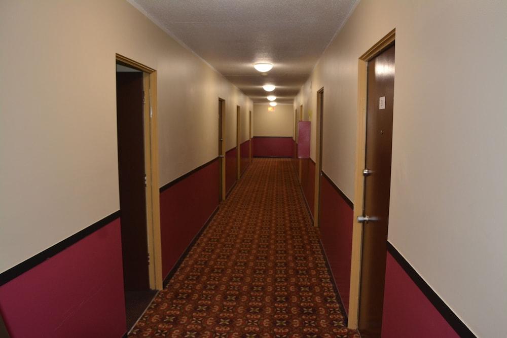 Village Inn photo 18