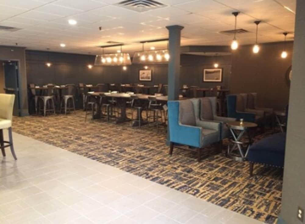 enVision Hotel St. Paul South photo 31