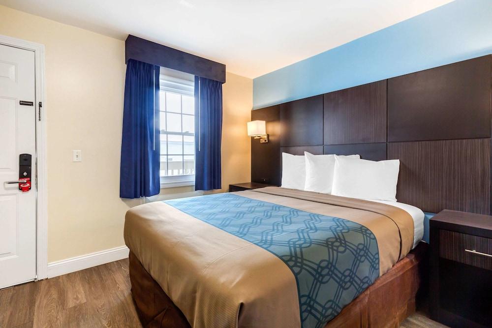 Econo Lodge West Yarmouth on Cape Cod photo 6