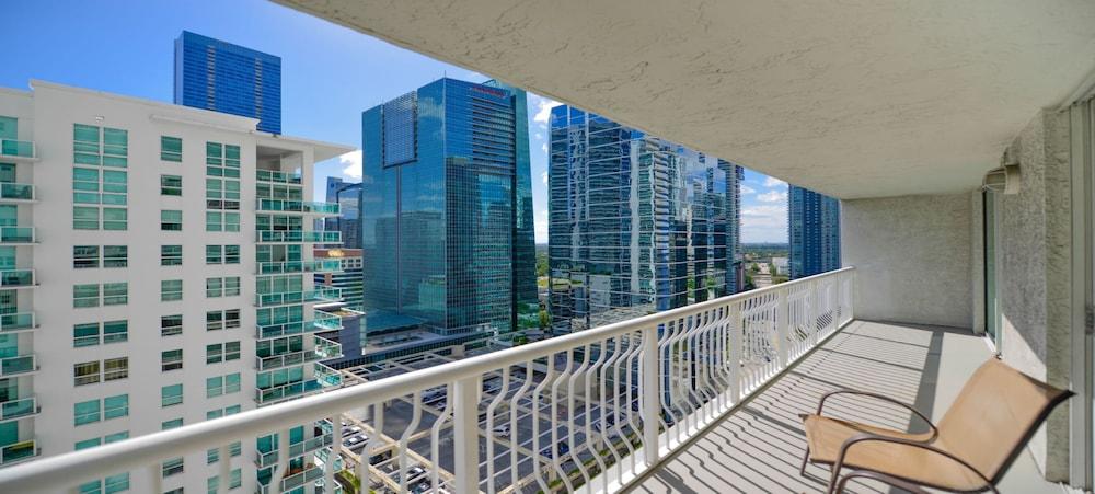 Icon Residences photo 26