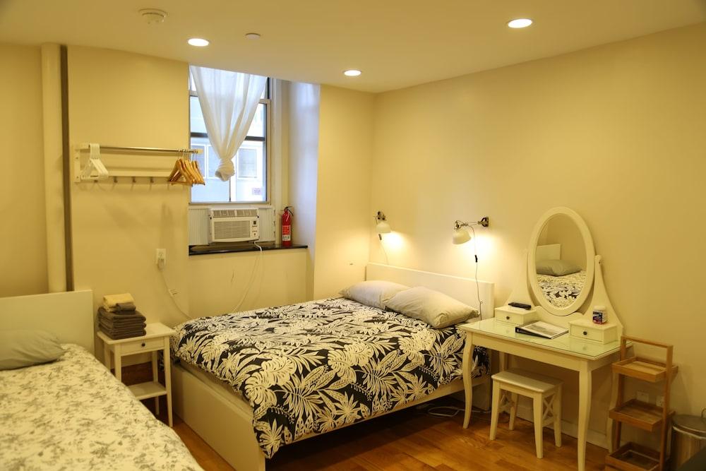 The Nomad Suites & Apartments photo 10
