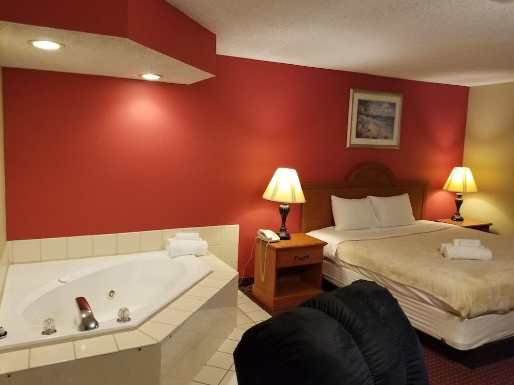 Baymont by Wyndham Marianna photo 8