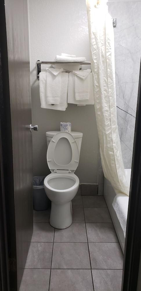 Sonesta Essential Des Moines photo 24