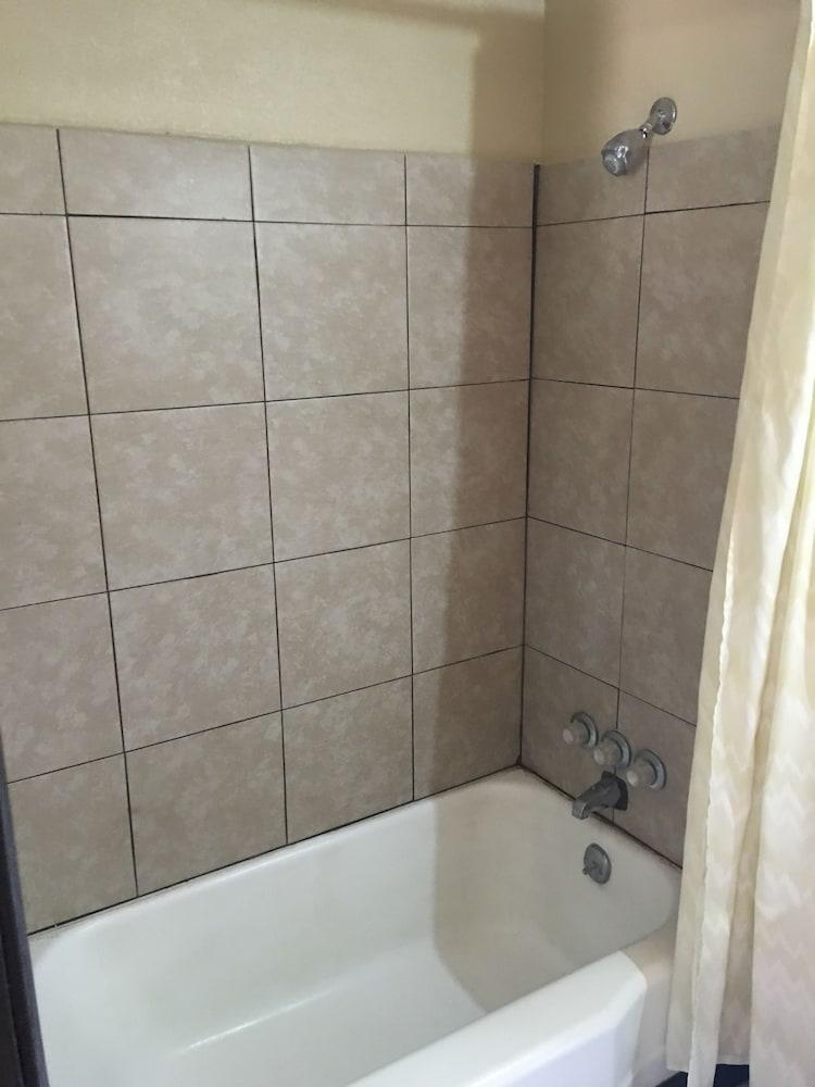 Best Value Inn Motel Sandusky photo 3
