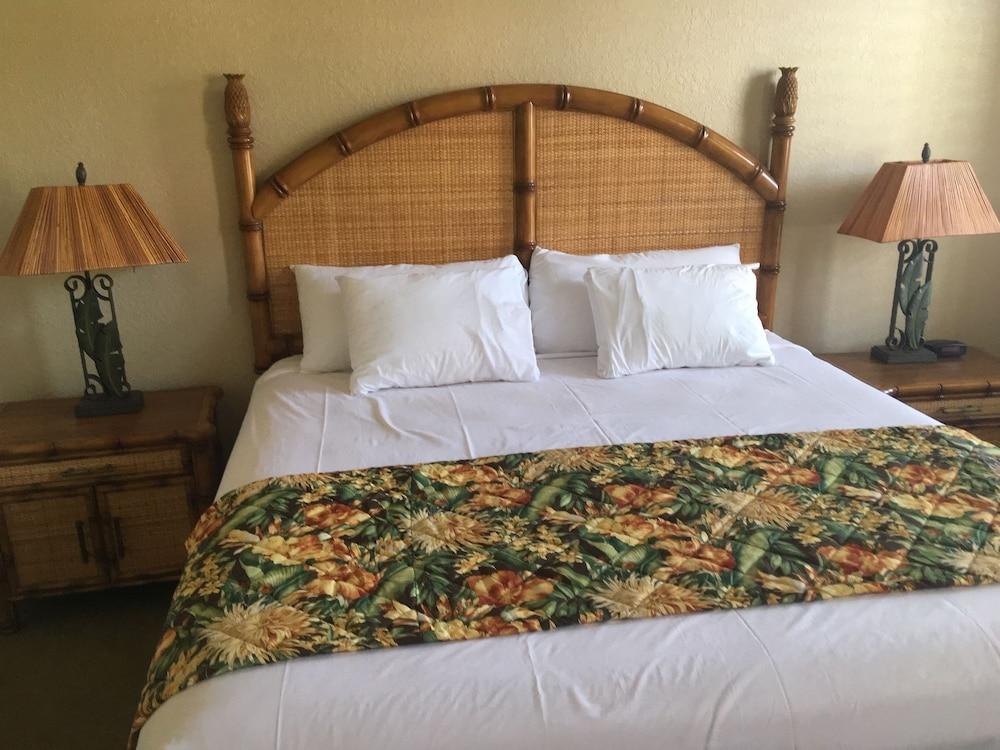 Villas At Regal Palms photo 3