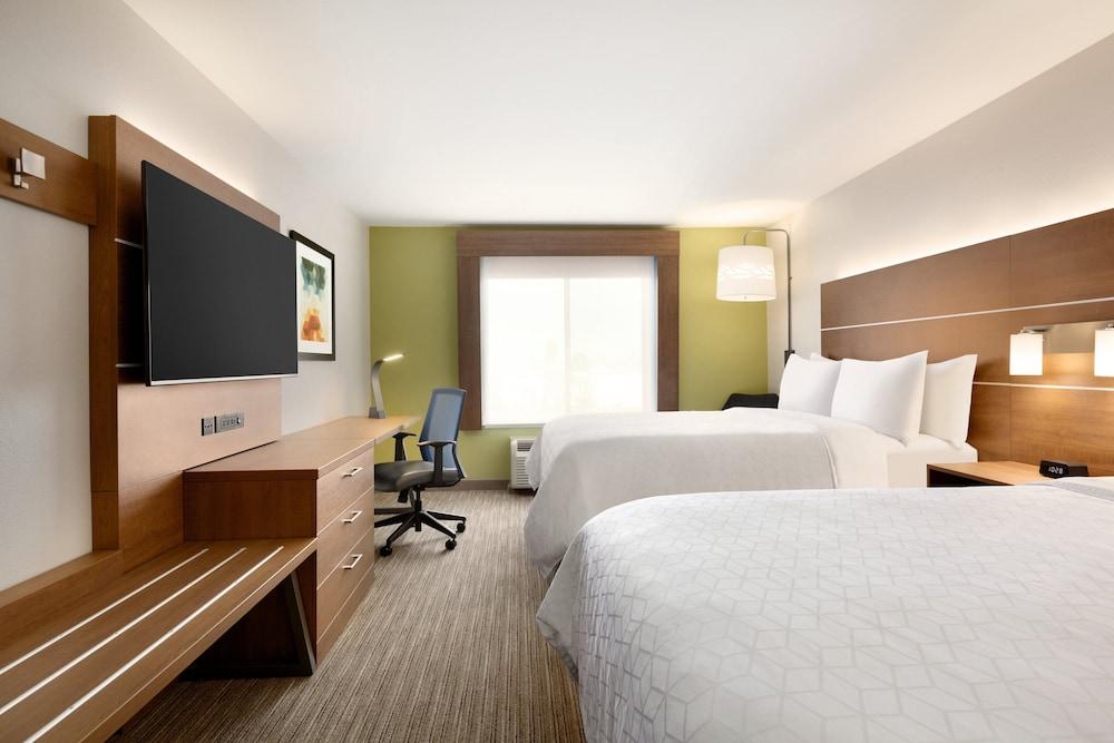 Holiday Inn Express Hotel & Suites Merced by IHG photo 5