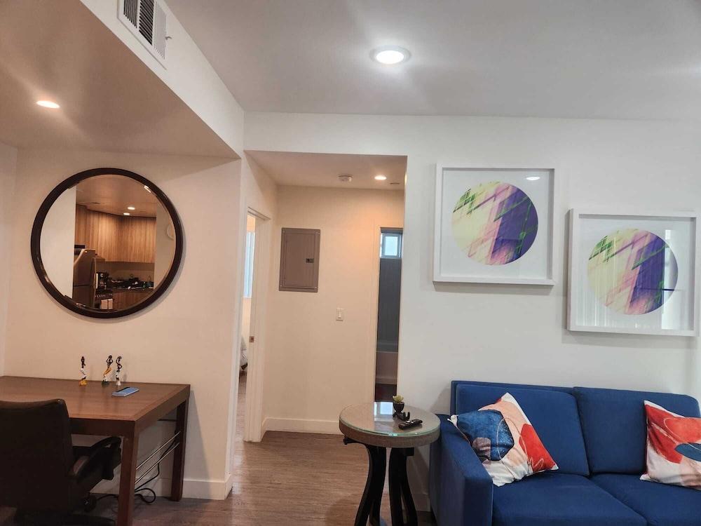 Urban Chic Apart-Hotels in Central LA photo 45