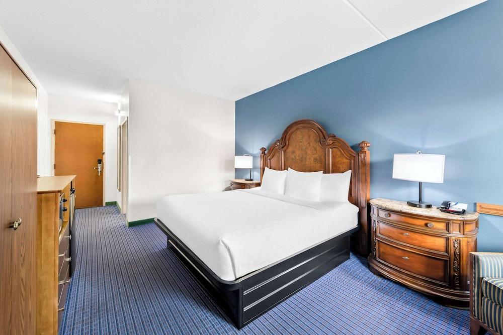 Clarion Inn Branson photo 27