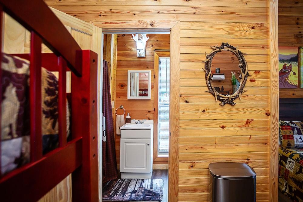 Bigfoot Lodge Room Four photo 4