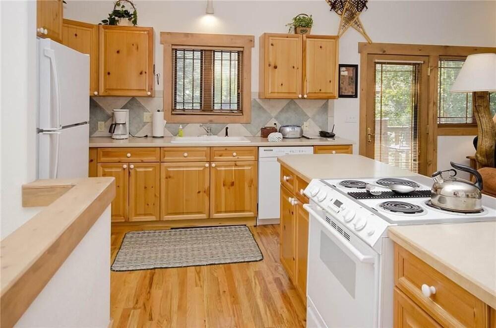 Saddle Creek Townhomes by Pioneer Ridge Management photo 62