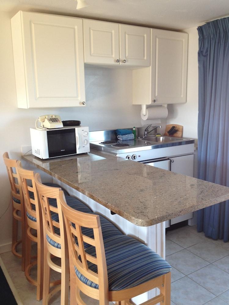 Mariner's Point Resort photo 12