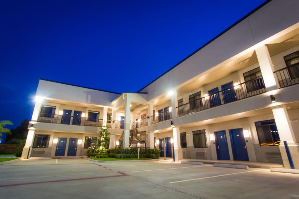Palace Inn Westpark photo 26